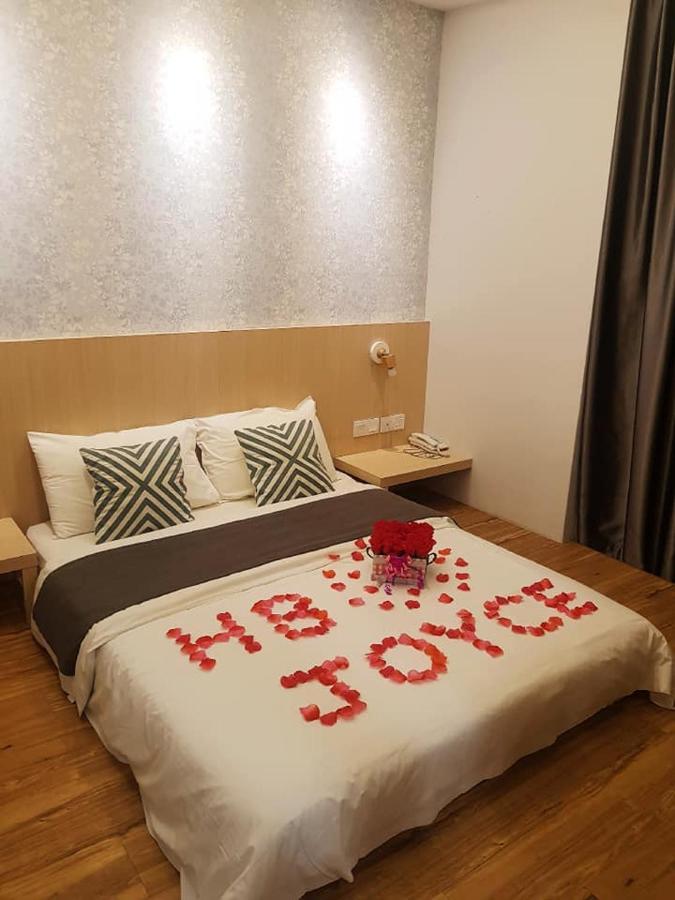 The Tree Hotel Muar Ngoại thất bức ảnh